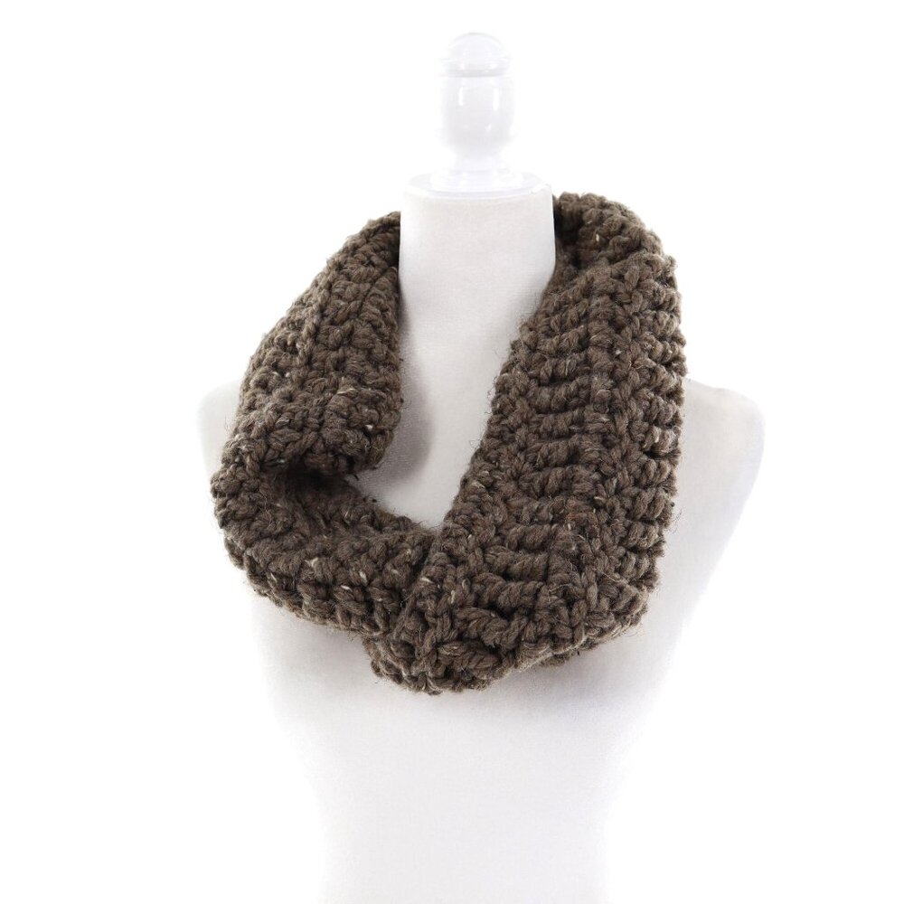 Busy Bea's Chunky Infinity Scarf‎ Brown Present Gift Handmade Holiday Travel NWT